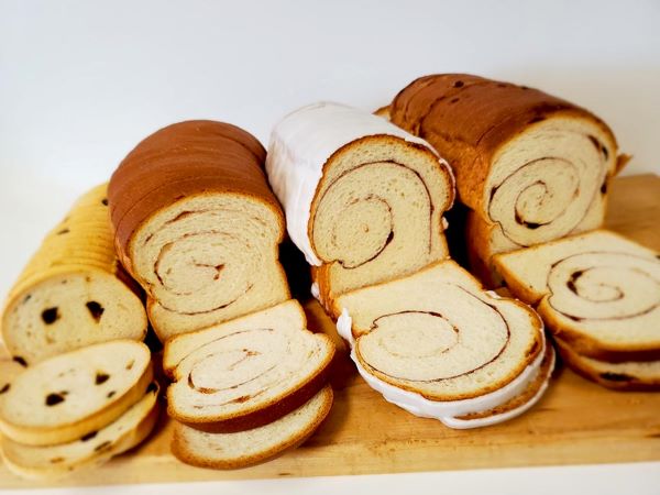 sweet breads sliced on cutting board
